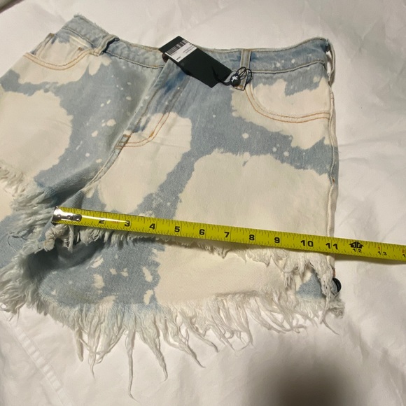 BNWT ONE TEASPOON high waist BONITA denim shorts size 30 - Picture 6 of 6
